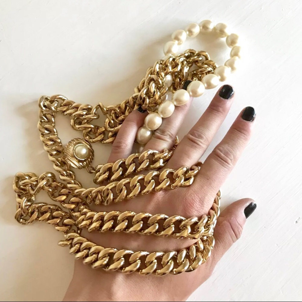 Vintage 80s Gold Pearl Chanel Style Chain Belt S/M